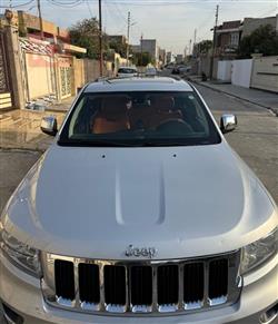 جیپ گراند شیرۆکی